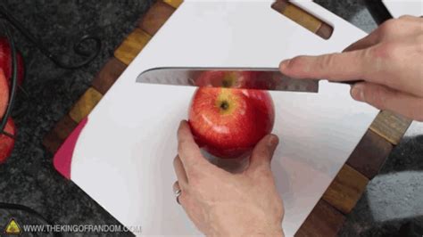 Save time in the kitchen with the Magic Bullet slicing blade